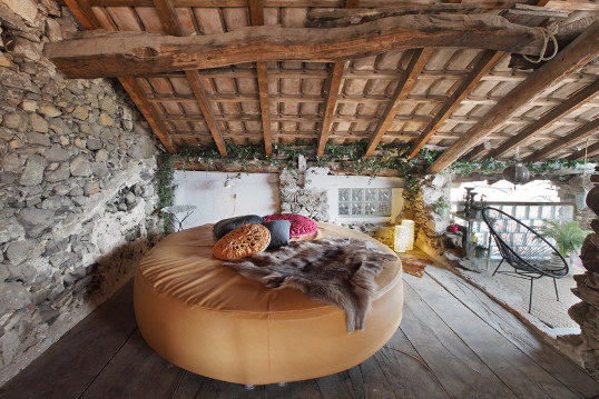 HausPura 3.Stock Dachbett