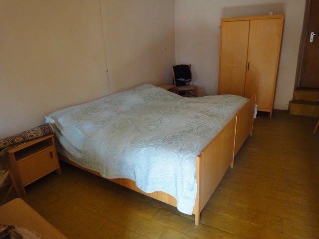 HausPura 2.Stock Weissschwarz Zimmer 